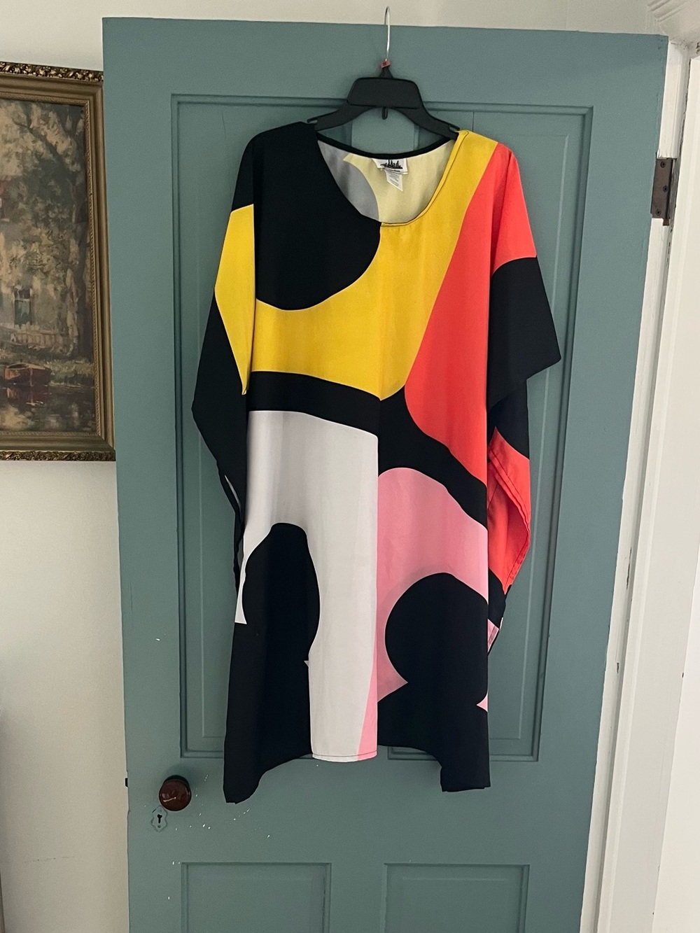 Vibrant Colorblock Shift in Yellow, Pink & Black